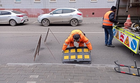 Выполнение работ по устройству искусственных дорожных неровностей «Лежачий полицейский»