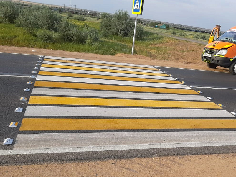 Оснащение пешеходного переходами рефлекторами дорожными Оснащение пешеходного переходами рефлекторами дорожными