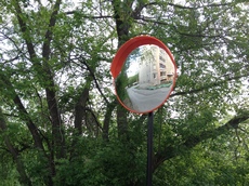 Сферическое уличное зеркало