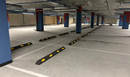 Парковочное оборудование на территории подземного паркинга