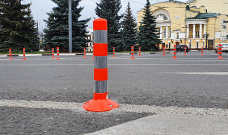 Обозначение островков безопасности на площади