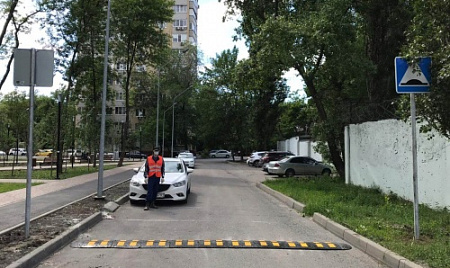 г. Великий Новгород установка знака и лежачего полицейского