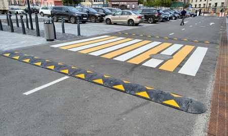 Как установить лежачего полицейского? Наш пример