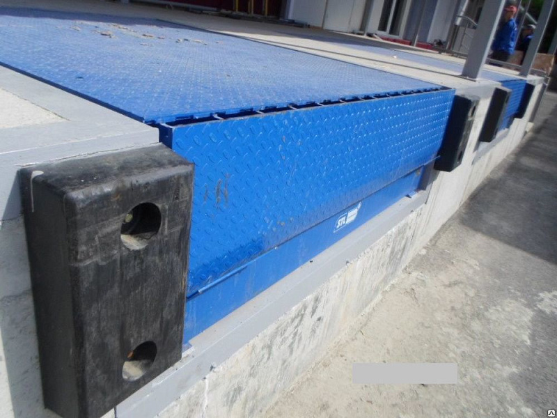 Буфер упорный для перегрузочного дока Буфер упорный для перегрузочного дока