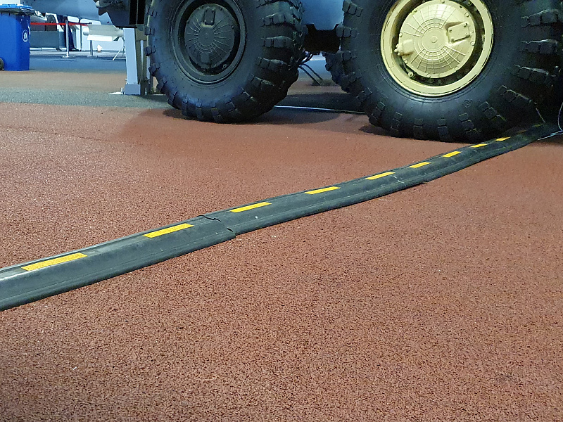 Защита коммуникаций при помощи гибких кабель-каналов Защита коммуникаций при помощи гибких кабель-каналов