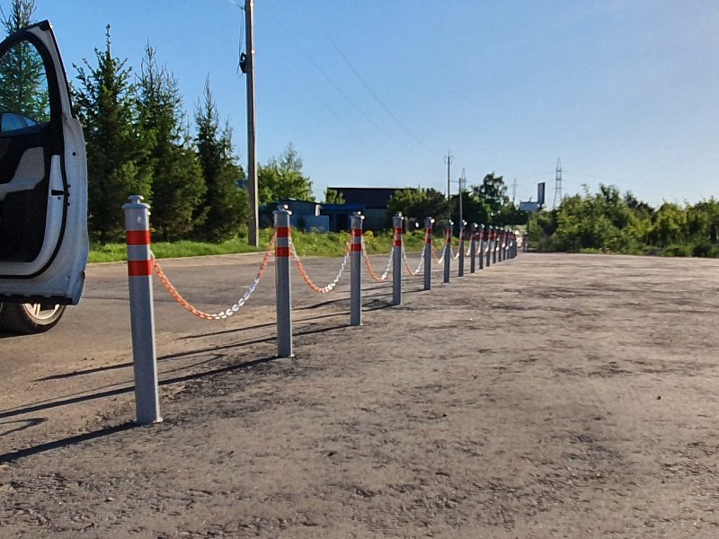 Ограждение парковки анкерными парковочными столбиками Ограждение парковки анкерными парковочными столбиками