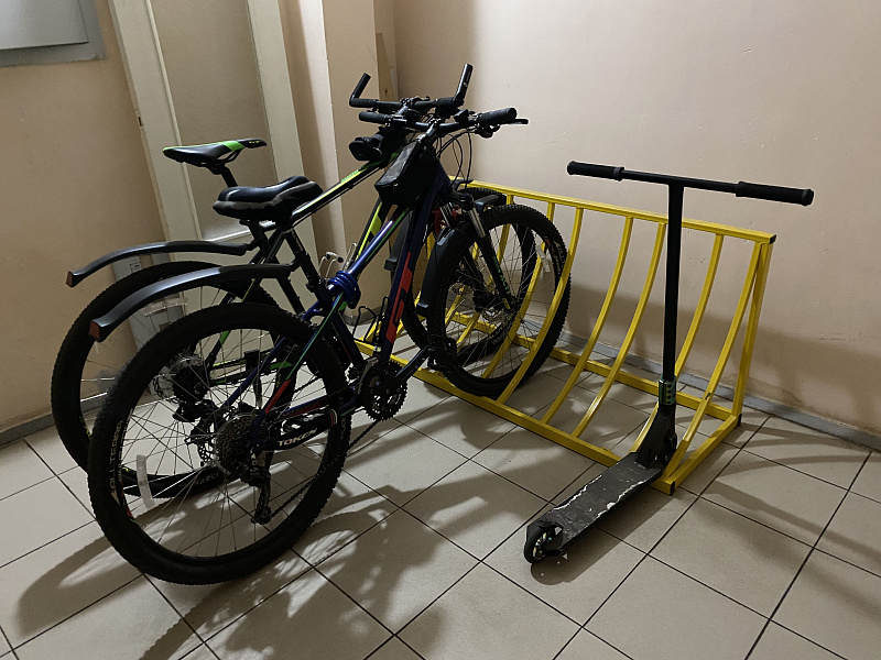 Парковка металлическая для велосипедов и самокатов Парковка металлическая для велосипедов и самокатов