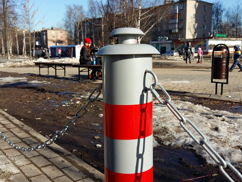 Столбик парковочный бетонируемый для отделения парковочной и пешеходной зоны Столбик парковочный бетонируемый для отделения парковочной и пешеходной зоны