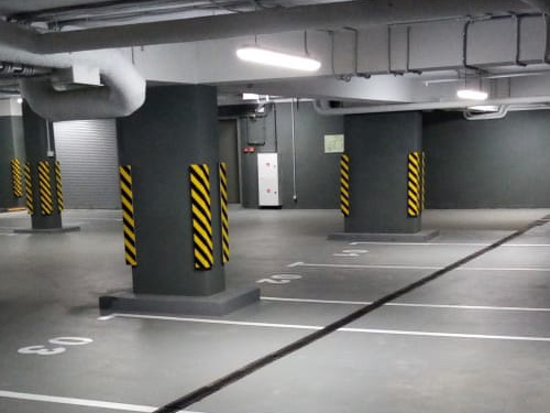 Защита колонн подземного паркинга профилями из полиэтилена Защита колонн подземного паркинга профилями из полиэтилена