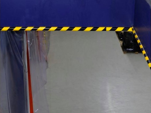 Сигнальный защитно-предупреждающий демпфирующий профиль для обеспечения безопасности сотрудников Сигнальный защитно-предупреждающий демпфирующий профиль для обеспечения безопасности сотрудников