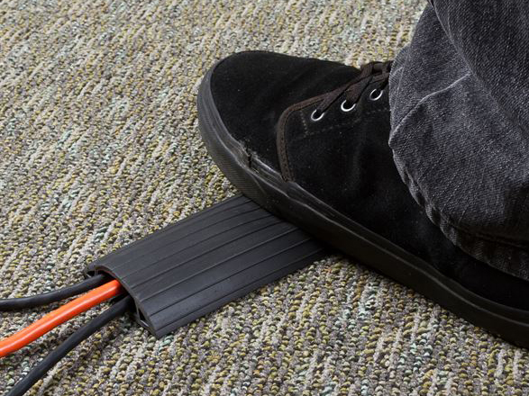 Гибкие кабель-каналы для защиты кабеля Гибкие кабель-каналы для защиты кабеля