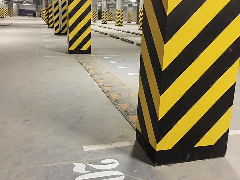 Оснащение парковки искусственной неровностью ИДН-500 Оснащение парковки искусственной неровностью ИДН-500